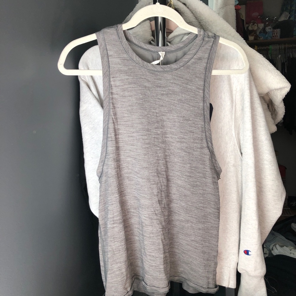 lululemon gray tank top
